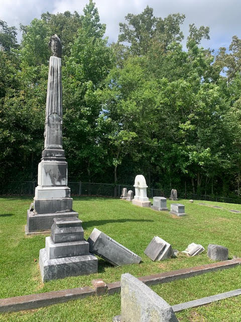 gwin family monument at lexington odd fellows cemetery in lexington mississippi