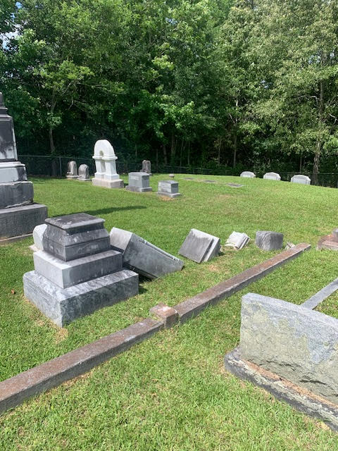 gwin family monument at lexington odd fellows cemetery in lexington mississippi